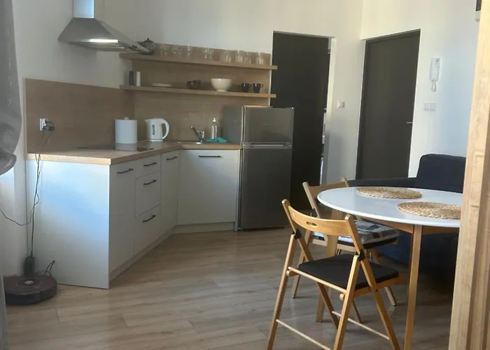 Piotrkowska 277 Z Bezplatnym Parkingiem Lodz